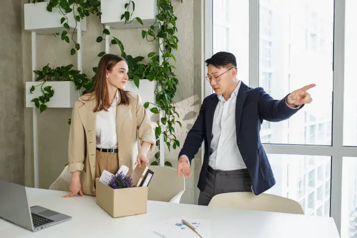 Avocat Dreptul Muncii – Contestatie la Decizia de Concediere Abuziva